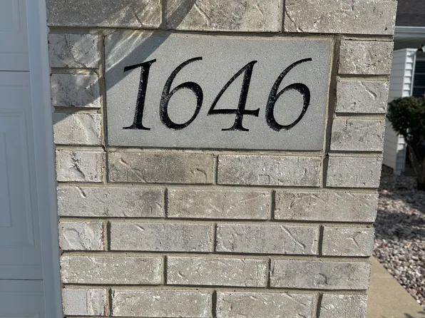 1646 Fir Ave, Crown Point, IN 46307