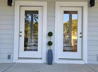 810 Vardaman St, Raleigh, NC 27610