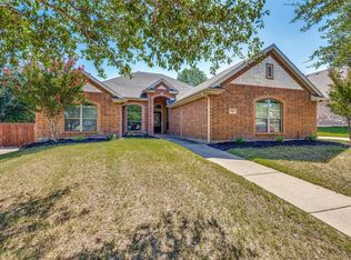 545 Ascot Way, Azle, TX 76020