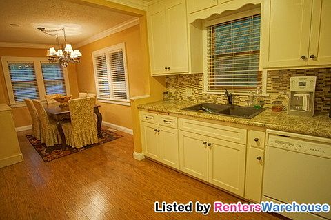 4th image of 3551 Lyric Ave
