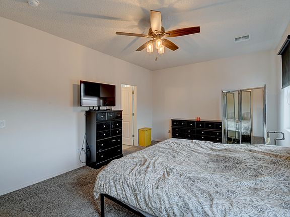 5th image of 56 Tome Vista Dr