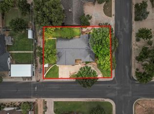 103 Baylor Ln, Levelland, TX 79336