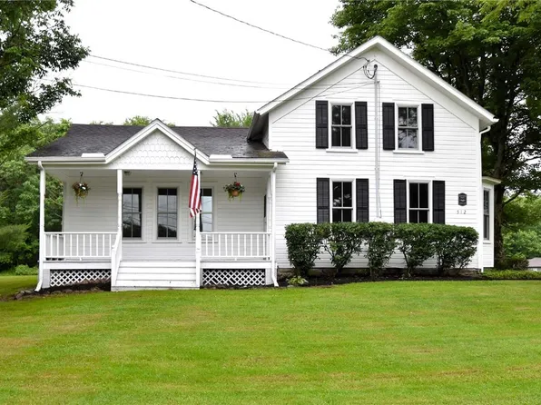 512 Crackel Rd, Aurora, OH 44202