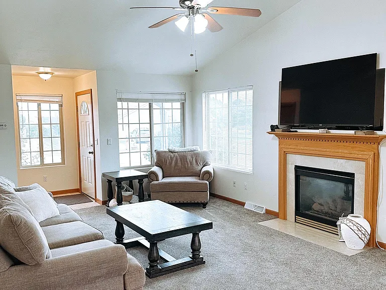 4620 Fox Grove Rd — Photo 9