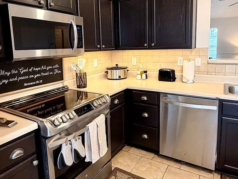 Whitten Grove Cv — Photo 18