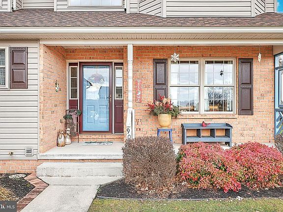 3rd image of 90 Highland Ave