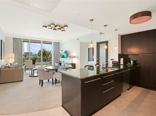 Fontainebleau Iii, Miami Beach, FL 33140