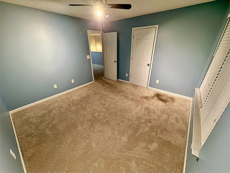322 Clover Brook Dr — Photo 17