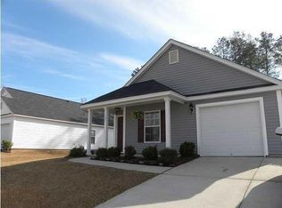 121 Hammerbeck Rd, Summerville, SC 29483