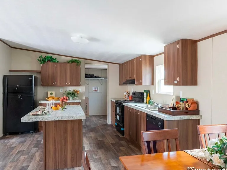 147 Meadow Crst — Photo 5