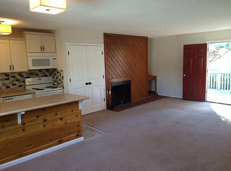 2nd image of 1443 Fernwood Glendale Rd #C
