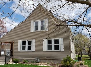 742 Chambers St, Ottawa, IL 61350