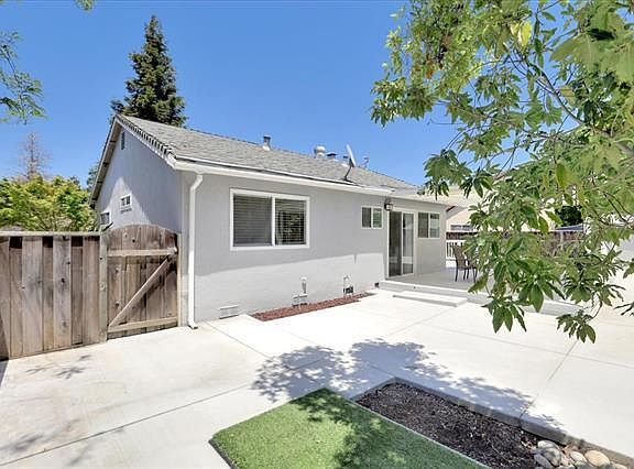 2nd image of 1266 Donohue Dr