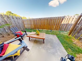 1318 Luzzo Ct, Pittsburgh, PA