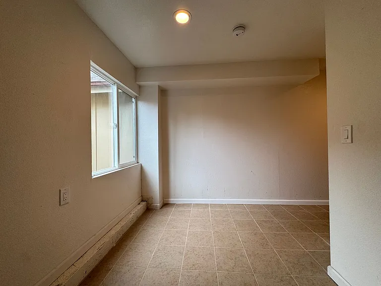 310 Hansbery Way #A — Photo 3