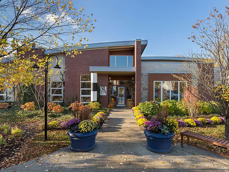 District Royal Oak Apartments — Photo 14