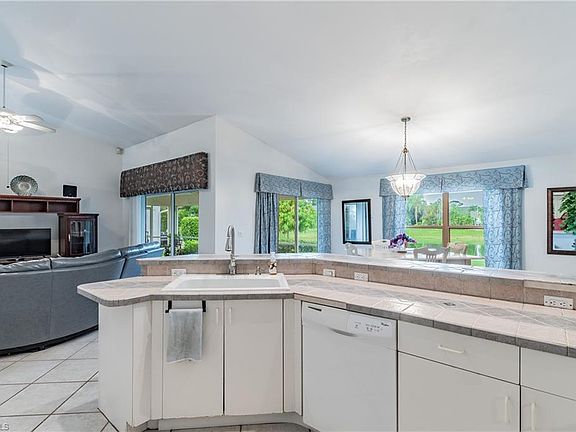 5th image of 17950 Castle Harbor Dr