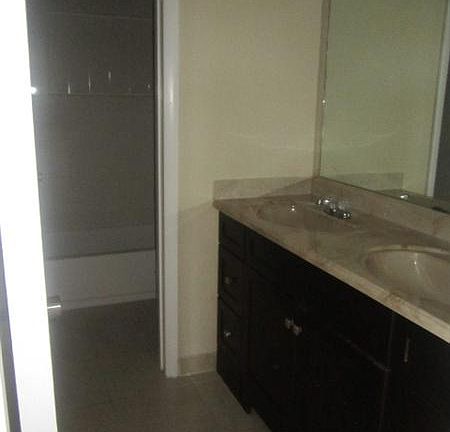 5th image of 19554 NW 32nd Ct