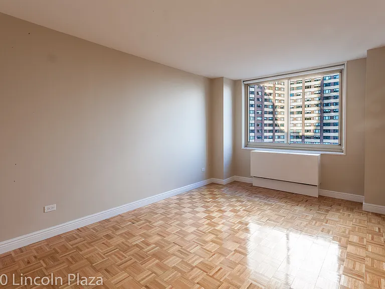 30 W 63rd St #20B — Photo 2