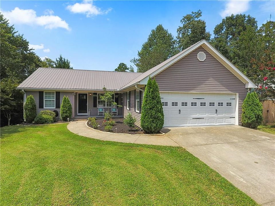 1st image of 7718 Elm Cir