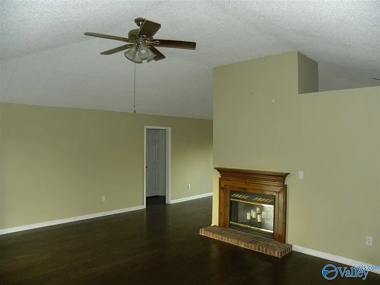 104 Prairie Ct — Photo 4