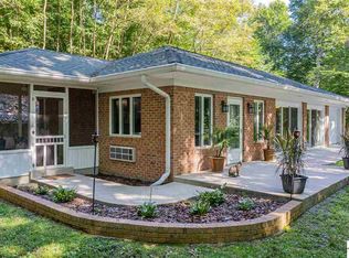 669 Spring Hill Dr, Eddyville, KY 42038