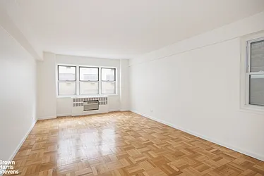 321 East 45th Street