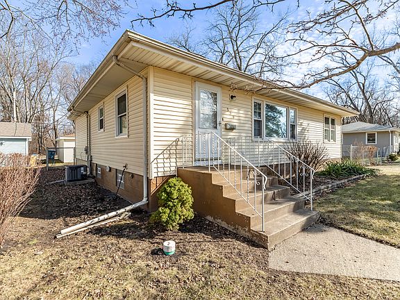 4th image of 539 S Rensselaer St