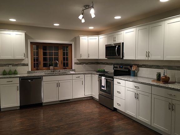 2nd image of 2025 Roselawn Dr