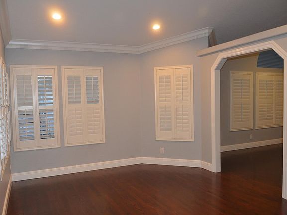 4th image of 165 Blossom Hill Rd Spc 360