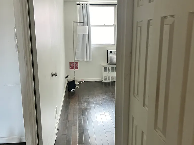 91 Strawberry Hill Ave #929 — Photo 7