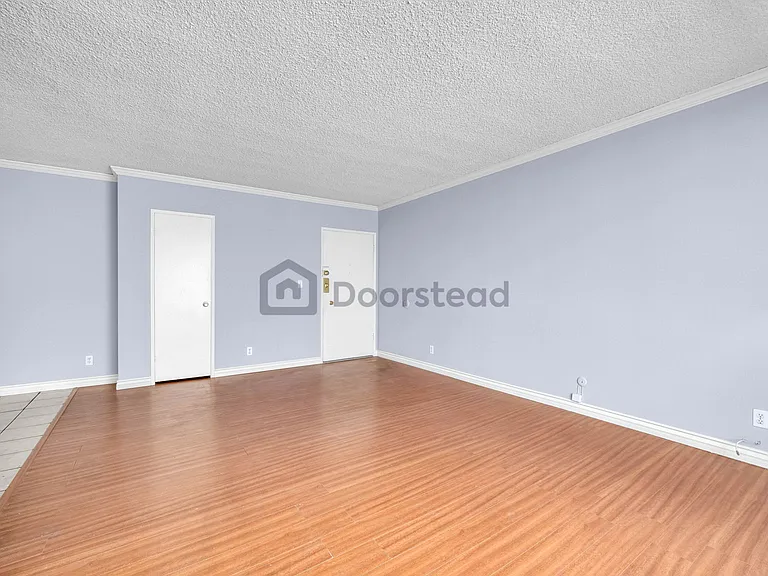 3126 S Canfield Ave #7 — Photo 6