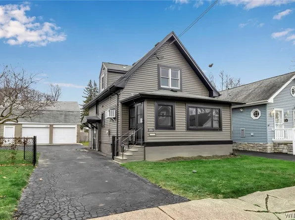215 70th St, Niagara Falls, NY 14304