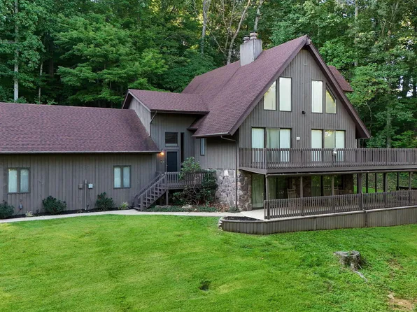 1045 Lebanon Rd, Kingsport, TN 37663