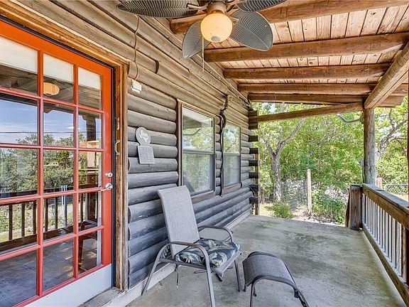 3rd image of 842 Barbara Dr