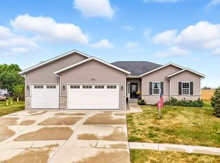 801 Maple Ct, Wilton, IA 52778