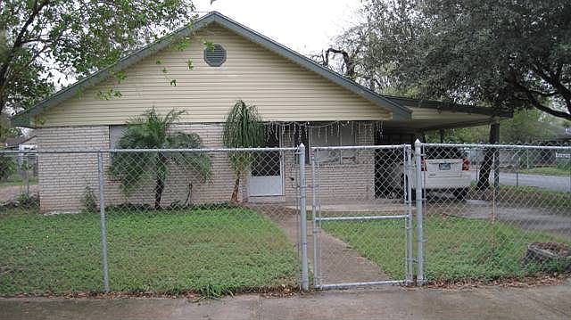1st image of 1000 E Wright Ave