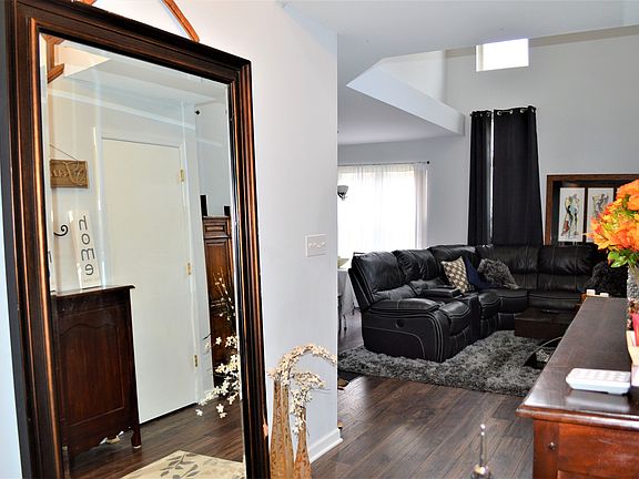 2nd image of 333 S Jewel Ct