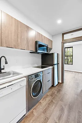 Rented by REAL New York | media 23