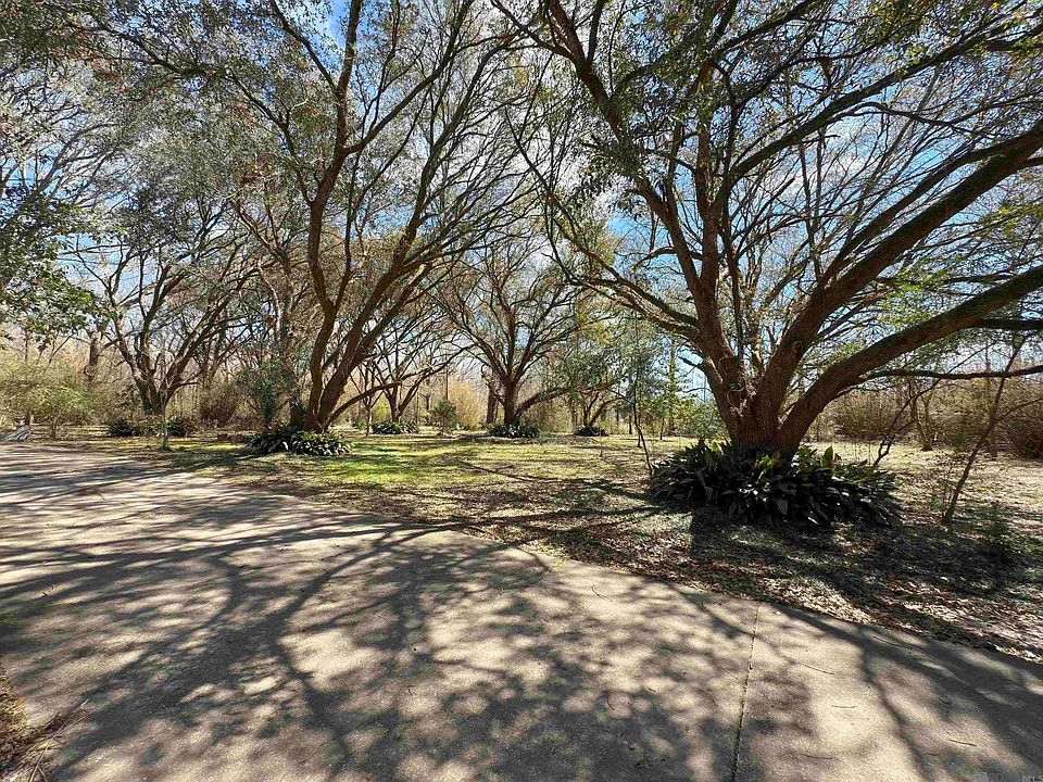 2nd image of 10116 Carmel Dr