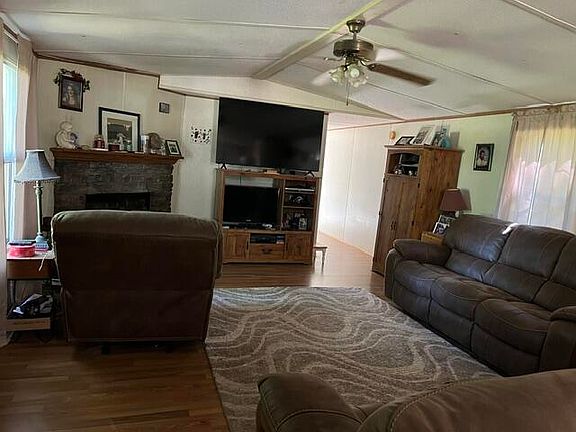 3rd image of 362 Cullen Savage Rd