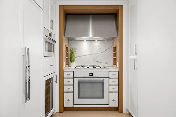 Rented by Douglas Elliman | media 27