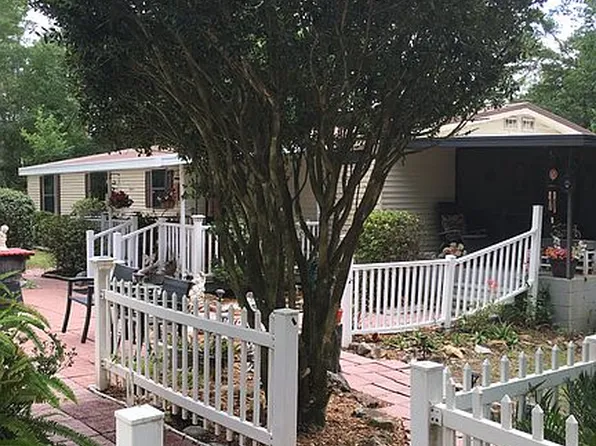 109 Magnolia St Unit 1, Pomona Park, FL 32181