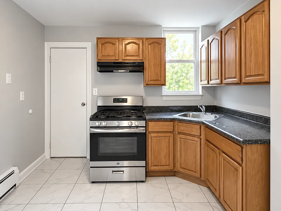 131 Broadway #2