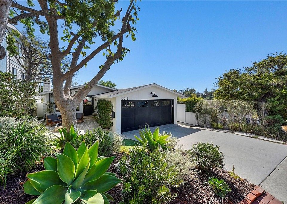 1st image of 3212 N Poinsettia Ave