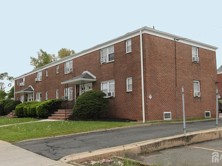 250 Penn Ave #2A — Photo 13