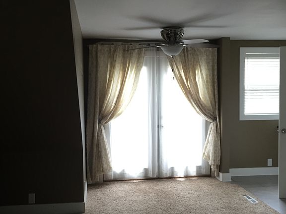 3rd image of 307 Netherfield St NW