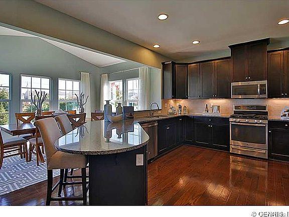 4th image of 6009 Amber Dr