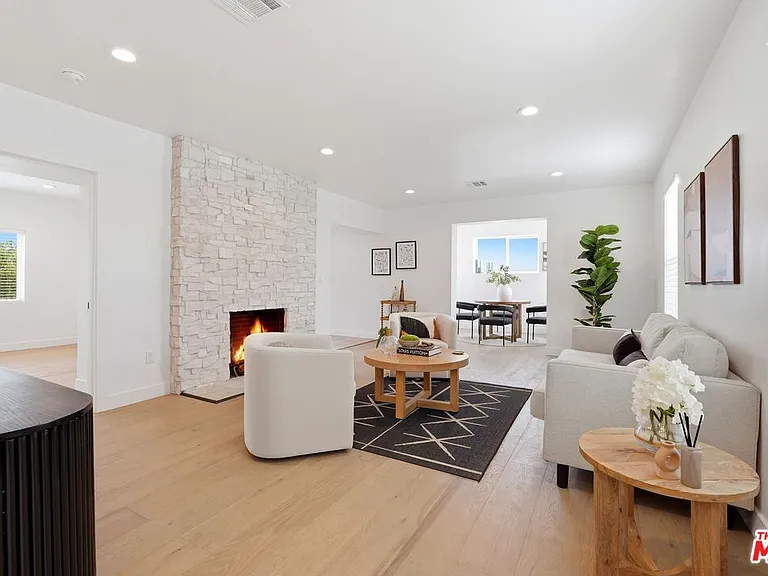 5452 Harcross Dr — Photo 13
