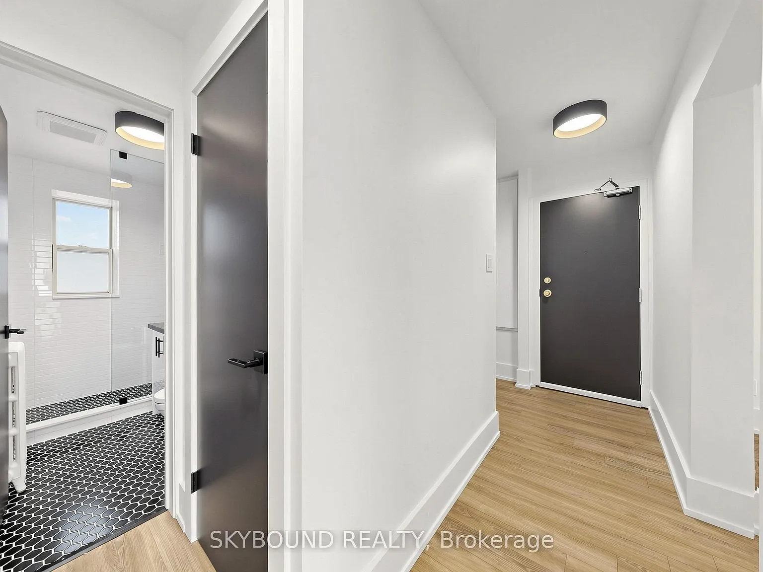 2 bed, $2,850 — Photo 3